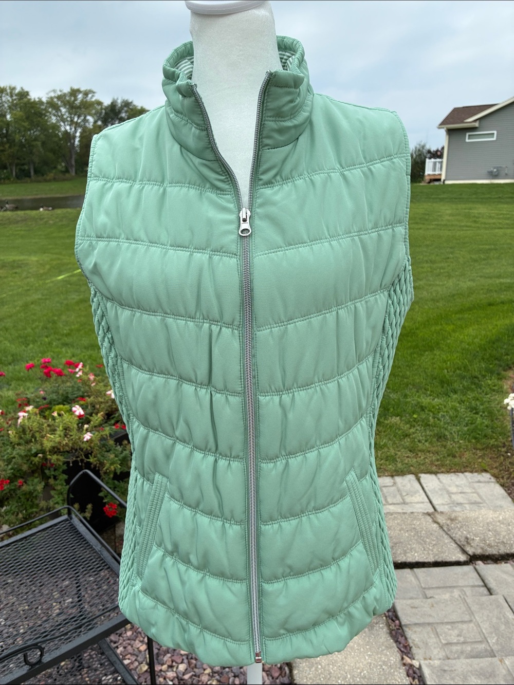 Christopher & Banks Quilted Lightweight Vest - Mint M